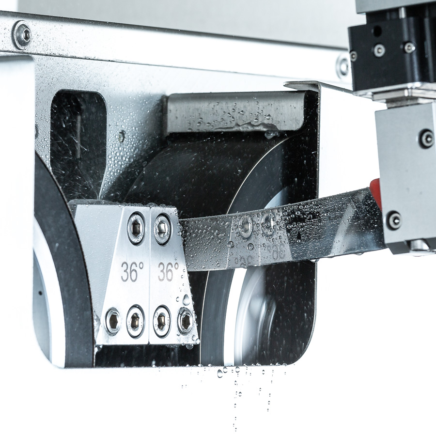 Vollautomatische Handmesser-Schleifmaschine E 50 RT